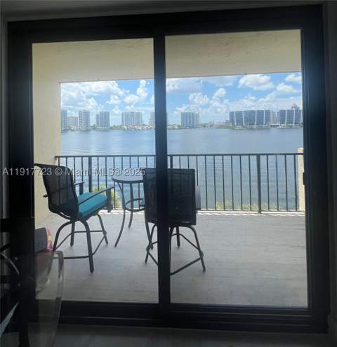 17878 N Bay Rd 507, Sunny Isles Beach FL - photo 15 of 48