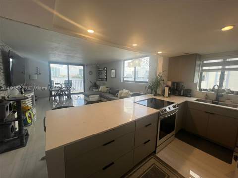 17878 N Bay Rd 507, Sunny Isles Beach FL - photo 18 of 48