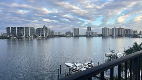 17878 N Bay Rd 507, Sunny Isles Beach FL - photo 6 of 48