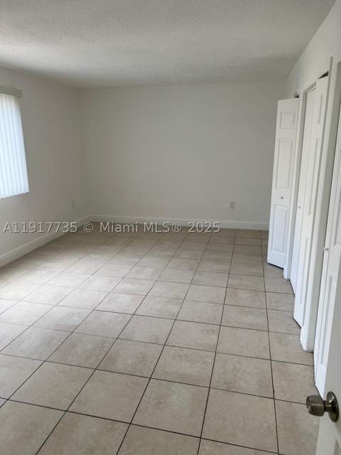 6930 Miami Gardens Dr 1-410, Hialeah FL - photo 14 of 15