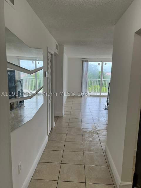 6930 Miami Gardens Dr 1-410, Hialeah FL - photo 7 of 15