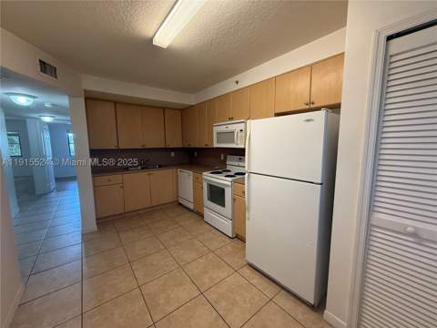 22901 SW 88th Pl 205, Cutler Bay FL - photo 11 of 12