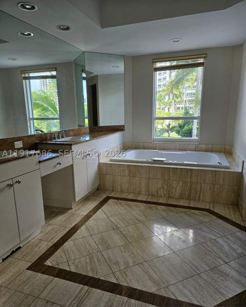 21050 Point Pl 501, Aventura FL - photo 10 of 42
