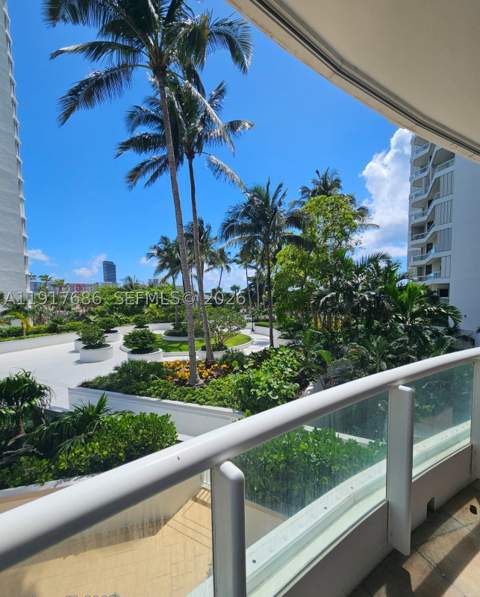 21050 Point Pl 501, Aventura FL - photo 15 of 42