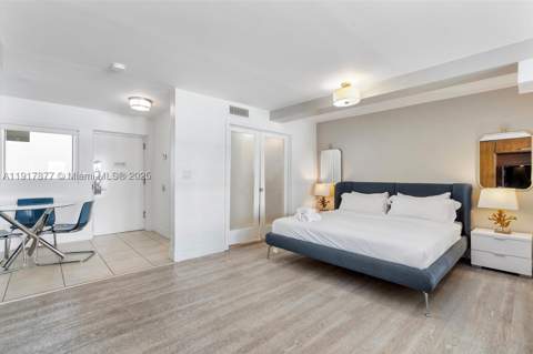 1024 Ocean Dr A502, Miami Beach FL - photo 14 of 30