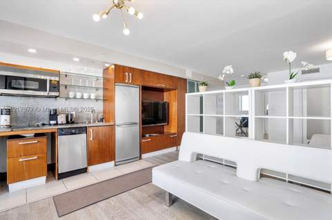 1024 Ocean Dr A502, Miami Beach FL - photo 7 of 30