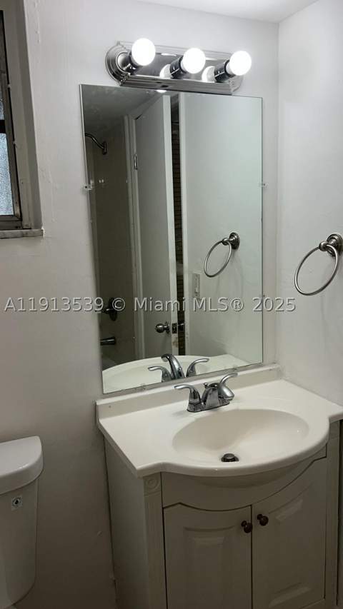 8860 Fontainebleau Blvd 403, Miami FL - photo 11 of 13