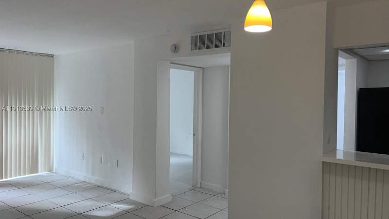 1 bedroom Condominium at 8860 Fontainebleau Blvd 403, San Marco Condo, Miami — photo 3