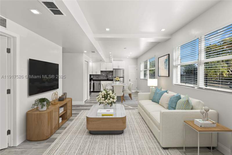 3 bedroom SingleFamilyResidence at 305 NW 58th St, College Park, Miami — photo 2