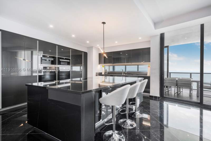 4 bedroom Condominium at 18555 Collins Ave 3505, 18555 Collins Avenue Cond, Sunny Isles Beach — photo 3