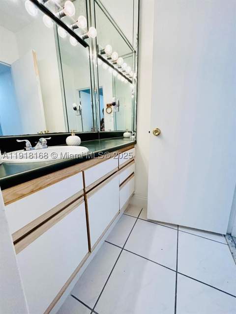100 Lincoln Rd 535, Miami Beach FL - photo 9 of 23