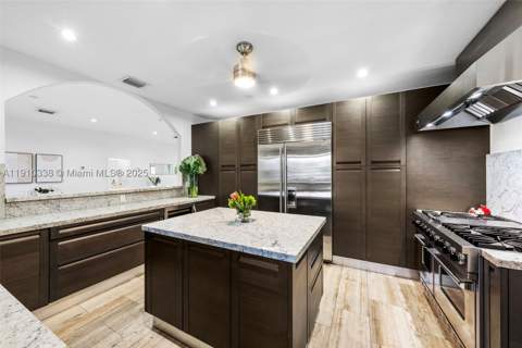 6300 Allison Rd, Miami Beach FL - photo 15 of 32
