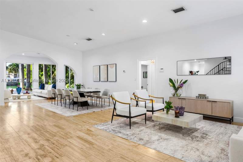 5 bedroom SingleFamilyResidence at 6300 Allison Rd, Indian Creek Sub, Miami Beach — photo 5