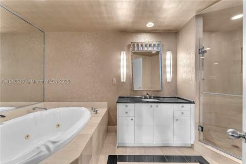 300 S Pointe Dr 906, Miami Beach FL - photo 16 of 54