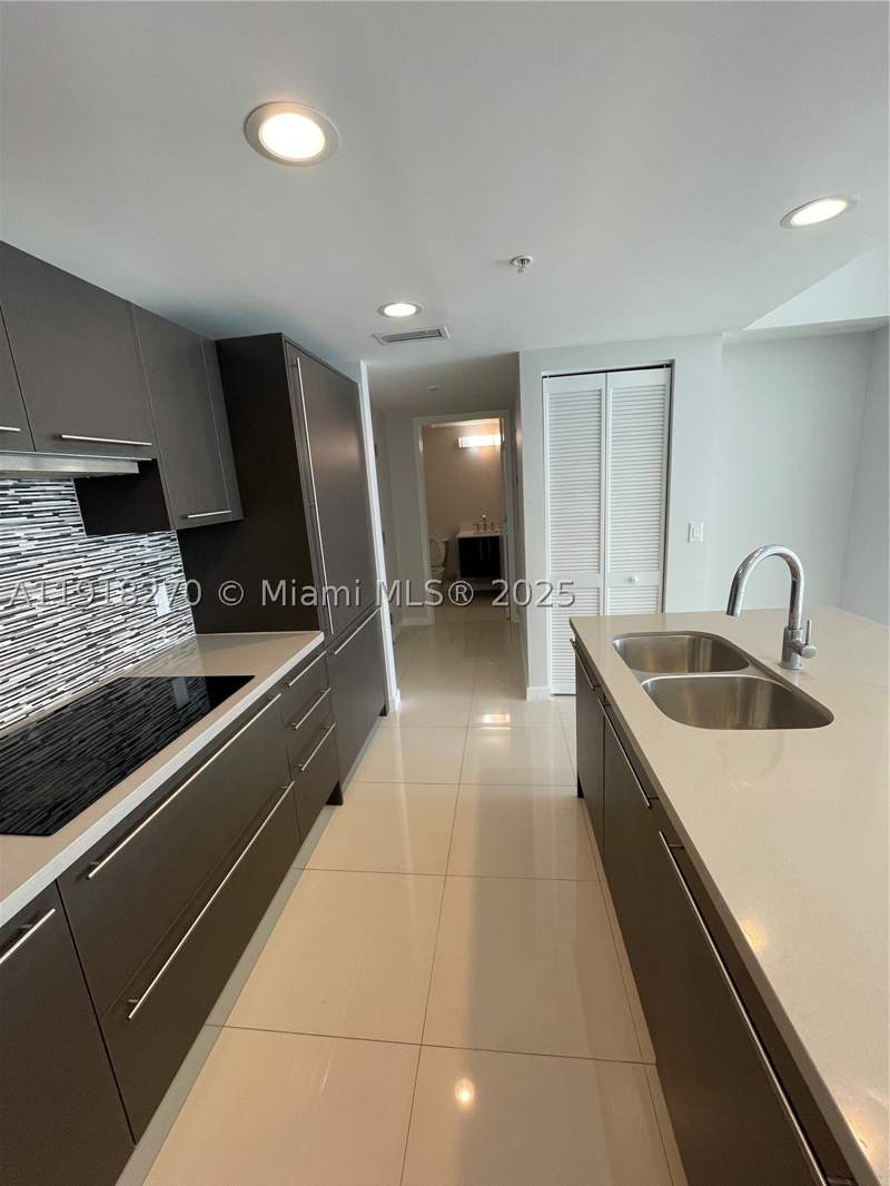 1 bedroom Condominium at 7875 NW 107th Ave 514, Midtown Doral Condo 4, Doral — photo 5