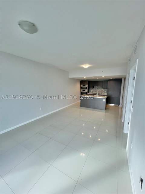 7875 NW 107th Ave 514, Doral FL - photo 7 of 11