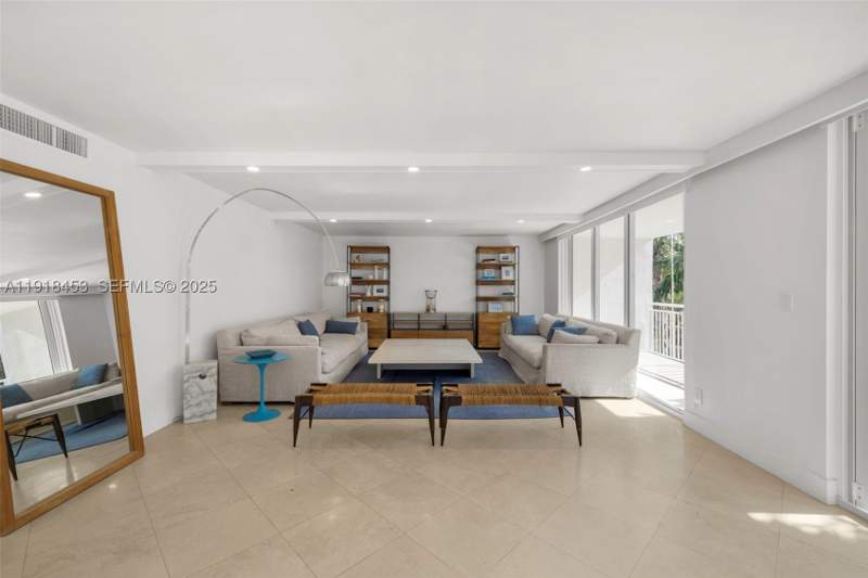 3 bedroom Condominium at 605 Ocean Dr 2L, Sands Of Key Biscayne Con, Key Biscayne — photo 4