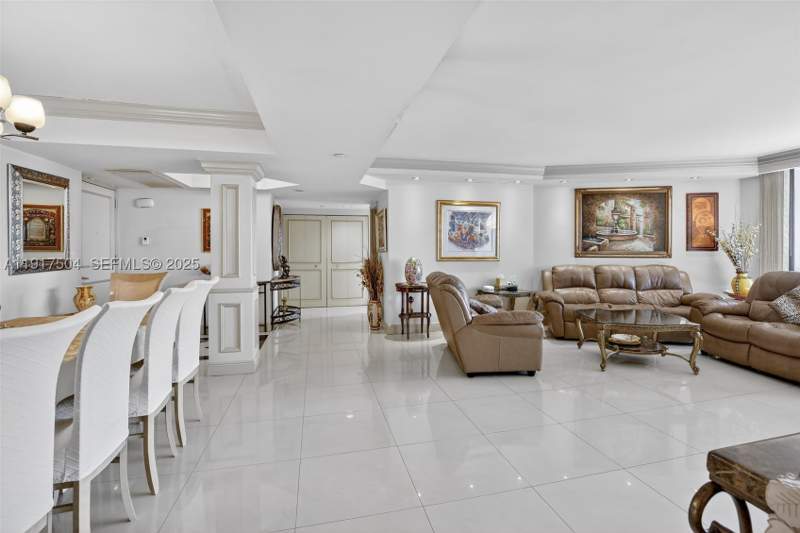 3 bedroom Condominium at 1000 Island Blvd 602, 1000 ISL BLVD WILLIAMS IS, Aventura — photo 2