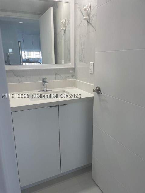16909 N Bay Rd 805, Sunny Isles Beach FL - photo 9 of 37