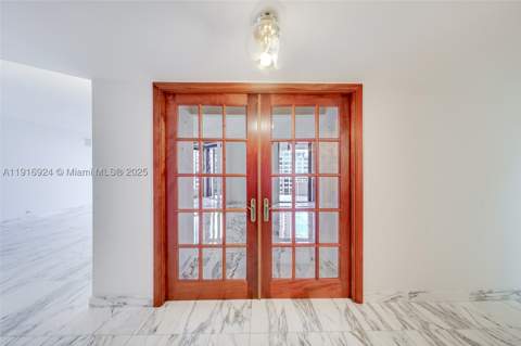 520 Brickell Key Dr A1104, Miami FL - photo 10 of 36