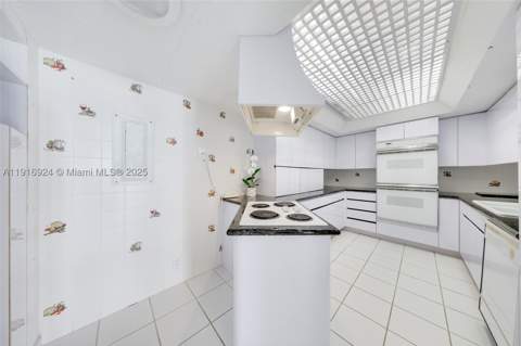 520 Brickell Key Dr A1104, Miami FL - photo 7 of 36