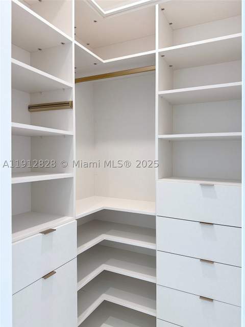 2655 S Bayshore Dr 405, Miami FL - photo 17 of 54