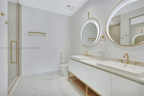 2655 S Bayshore Dr 405, Miami FL - photo 18 of 54