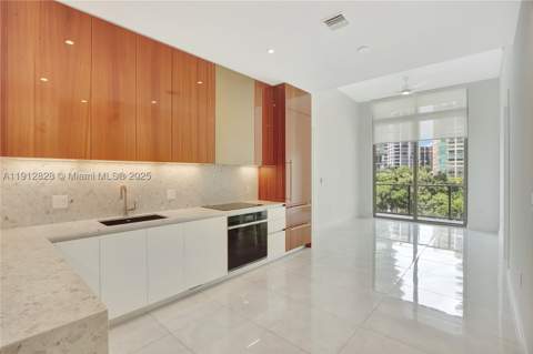 2655 S Bayshore Dr 405, Miami FL - photo 7 of 54