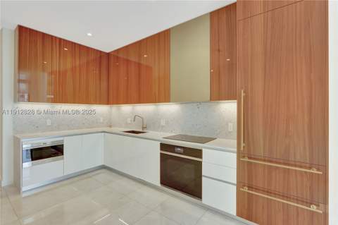 2655 S Bayshore Dr 405, Miami FL - photo 8 of 54