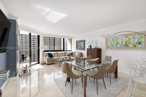 520 Brickell Key Dr A1207, Miami FL - photo 11 of 33