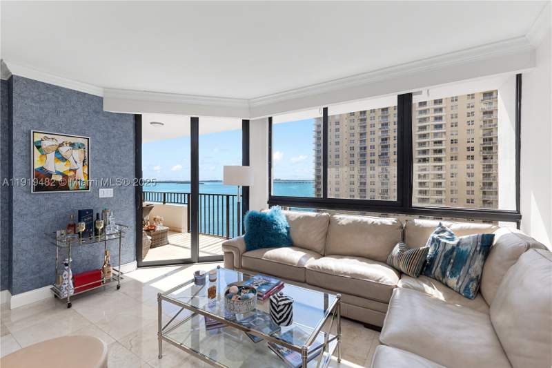 2 bedroom Condominium at 520 Brickell Key Dr A1207, BRICKELL KEY ONE CONDO, Miami — photo 2