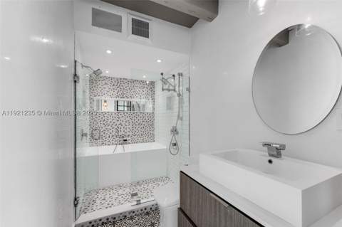 6901 Edgewater Dr 315, Coral Gables FL - photo 15 of 28