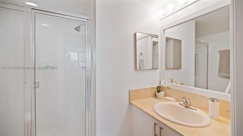 1155 Brickell Bay Dr 2203, Miami FL - photo 15 of 22