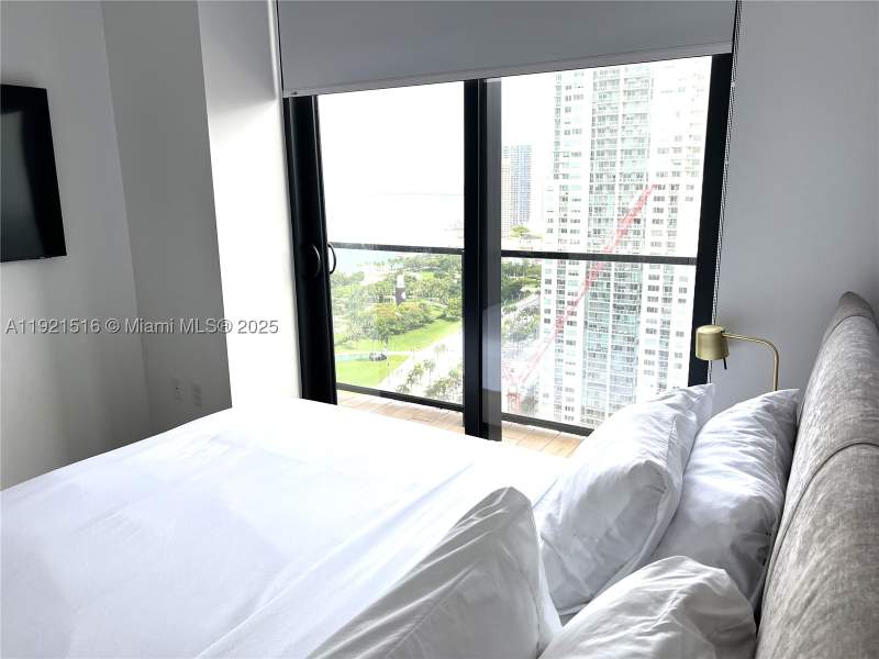 1 bedroom Condominium at 398 NE 5th St 2215, Map Of Miami Dade Co. FL., Miami — photo 4