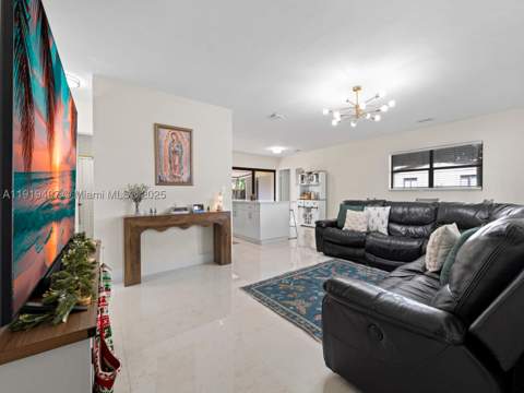 1562 NW 8th Ave, Homestead FL - photo 12 of 23