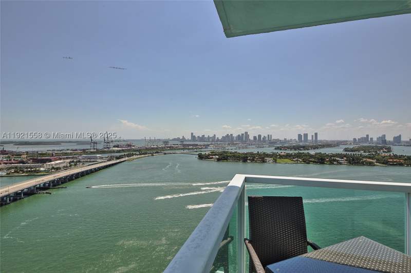 2 bedroom Condominium at 650 West Ave 2801, The Floridian Condo, Miami Beach — photo 2