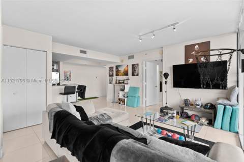 1871 NW S River Dr 1402, Miami FL - photo 7 of 42