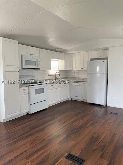 35250 SW 177th Ct #220, Homestead FL - photo 8 of 28