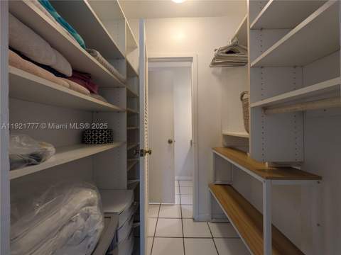 100 Lincoln Rd 904, Miami Beach FL - photo 7 of 19