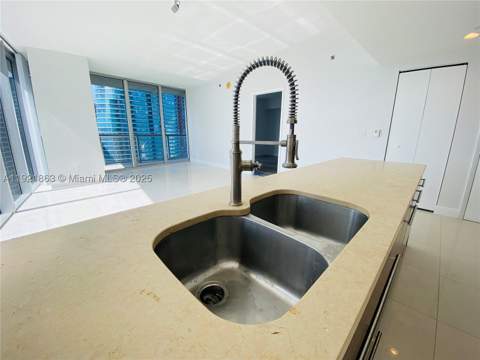 475 Brickell Ave 3715, Miami FL - photo 6 of 21