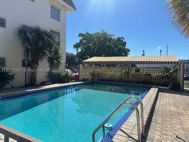 2 bedroom Condominium at 13655 NE 10th Ave 210, Oxford Court Condo, North Miami — photo 5