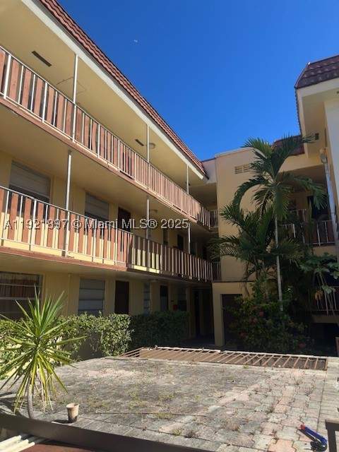 13655 NE 10th Ave 210, North Miami FL - photo 6 of 11