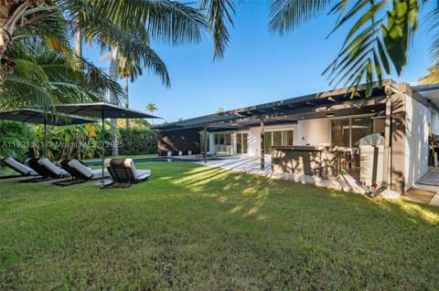 10618 NE 11th ct, Miami Shores FL - photo 16 of 78