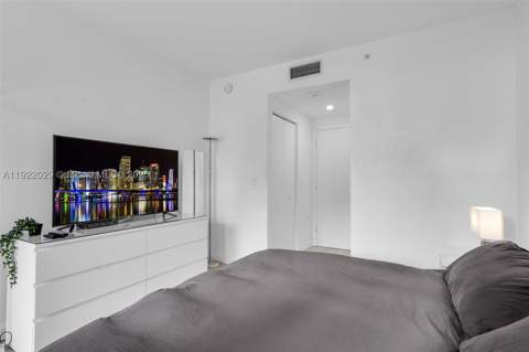 55 SW 9th St 1705, Miami FL - photo 12 of 28