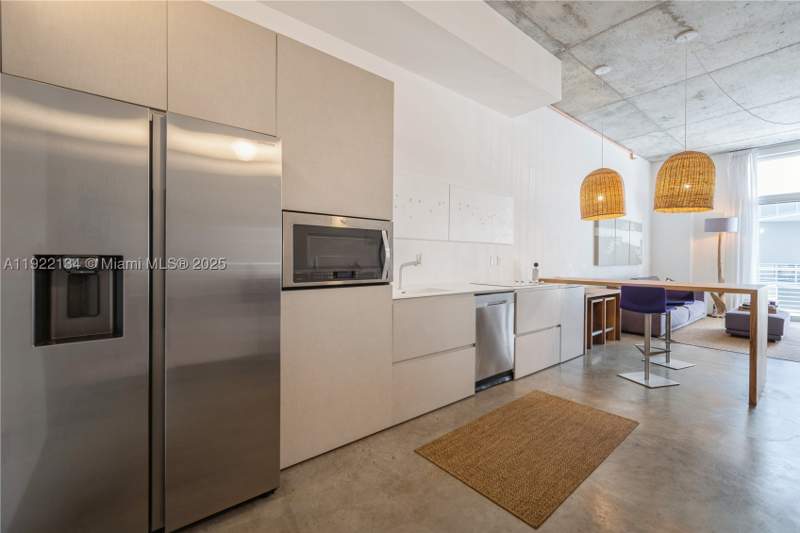 1 bedroom Condominium at 2001 Meridian Ave 512, The Meridian Condo, Miami Beach — photo 3