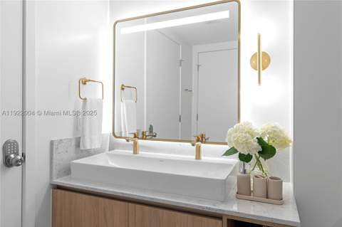 159 NE 6th St 3002, Miami FL - photo 17 of 89
