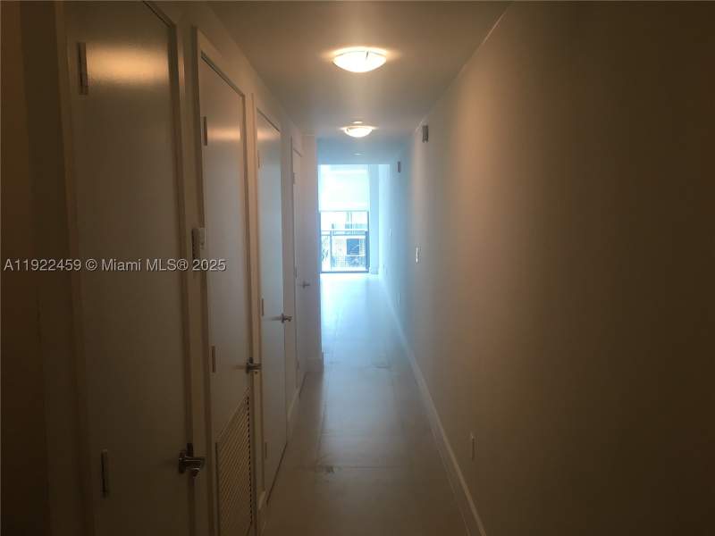 1 bedroom Condominium at 6000 Collins Ave 521, Terra Beachside Condo, Miami Beach — photo 3