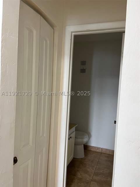 13500 NE 3rd Ct 402, North Miami FL - photo 6 of 11