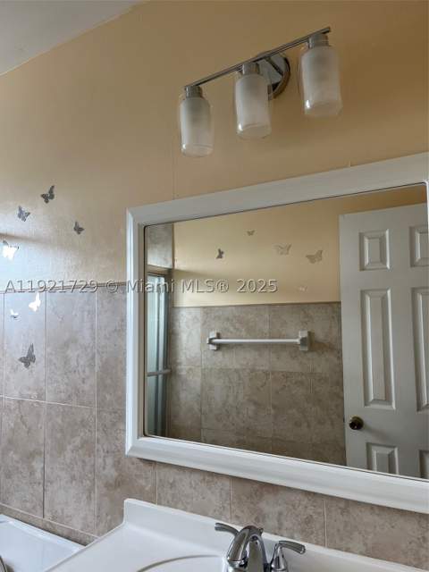 13500 NE 3rd Ct 402, North Miami FL - photo 8 of 11