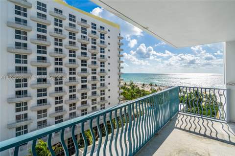1500 Ocean Dr 907, Miami Beach FL - photo 13 of 36